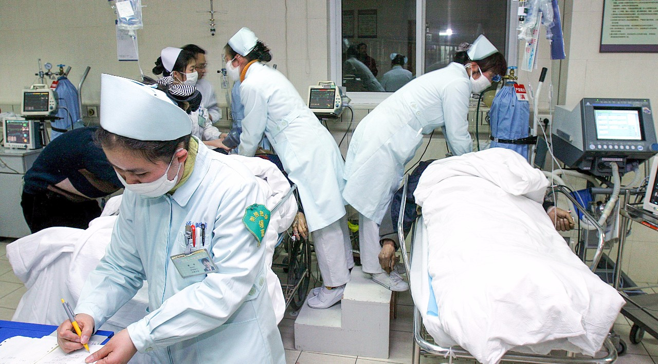 生死时速 | 看附院急诊人眼中的《急诊科医生》!_健康_网